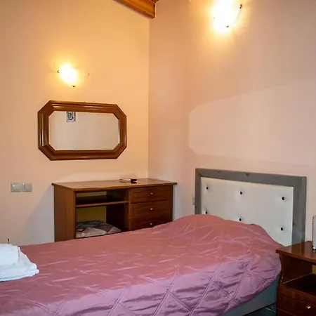 Takis & Eirini Family Apartment