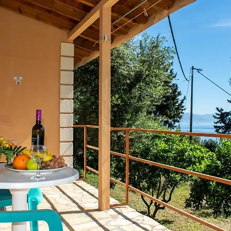 Takis & Eirini Family Apartment *